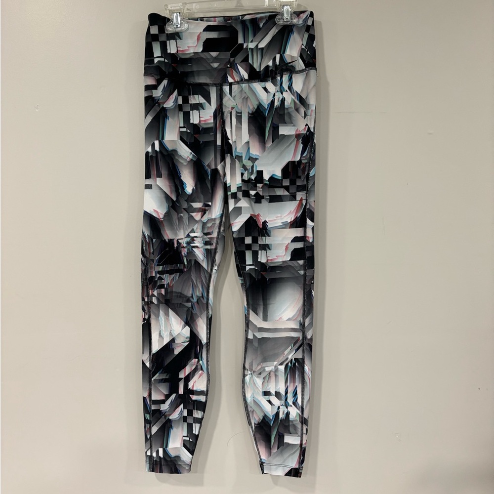 Nike Women’s Leggings with Geometric Pattern - Black, White, Gray Medium